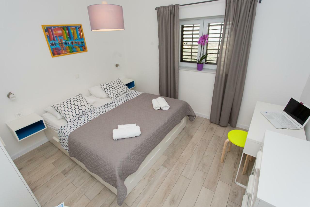 Apartments Pinery Makarska Buitenkant foto