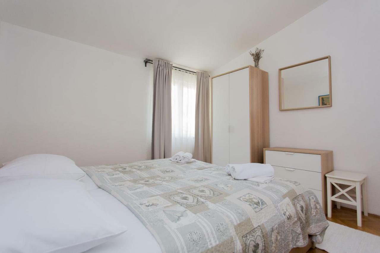 Apartments Pinery Makarska Buitenkant foto